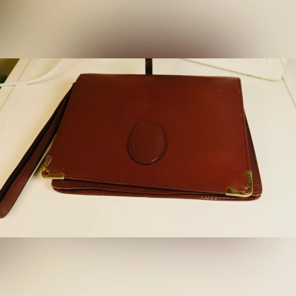 Cartier Must De Cartier Leather Clutch Bag Leather Clutch Bag in Good condition